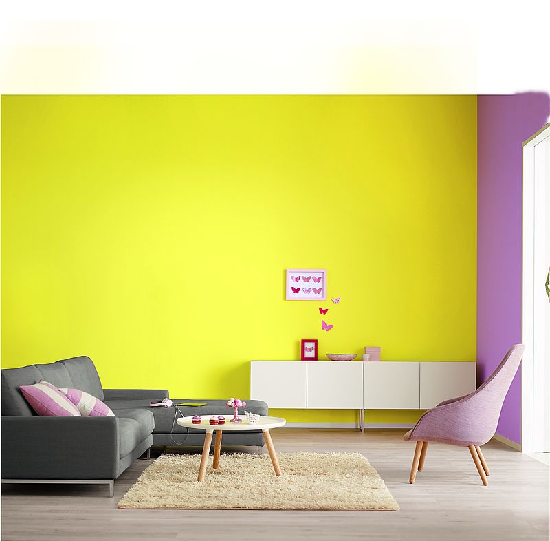Alpina Farbrezepte: Lemontree Gelbe Wandfarbe im Wohnzimmer
