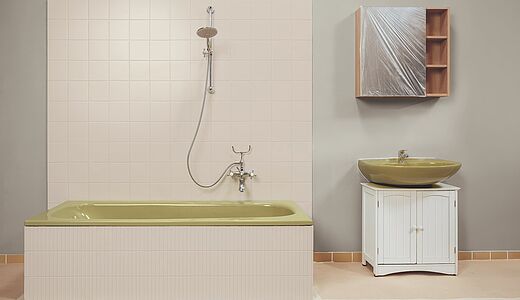 Waschbecken und Badewanne streichen – so einfach geht's