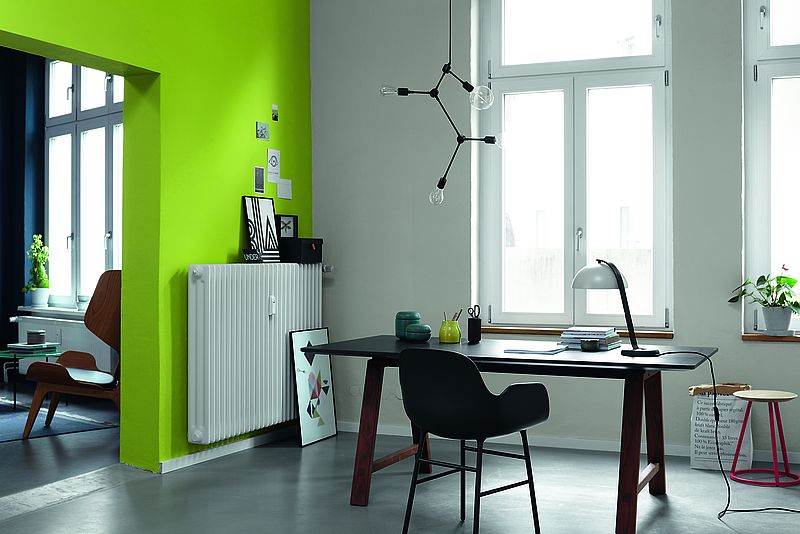 Alpina Farbrezepte: Frühlingswiese, Nebelzauber Grüne Wandfarbe im Arbeitszimmer