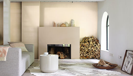 alpina-artikel-wohnzimmer-gestalten-header Wandgestaltung im Wohnzimmer: Tipps und Ideen für die richtige Wandfarbe