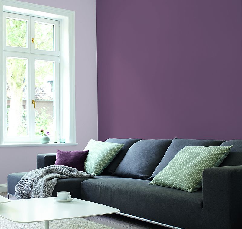 Farbrezepte: Cupcake, Edles Mauve Wohnzimmer mit violetter Wandgestaltung