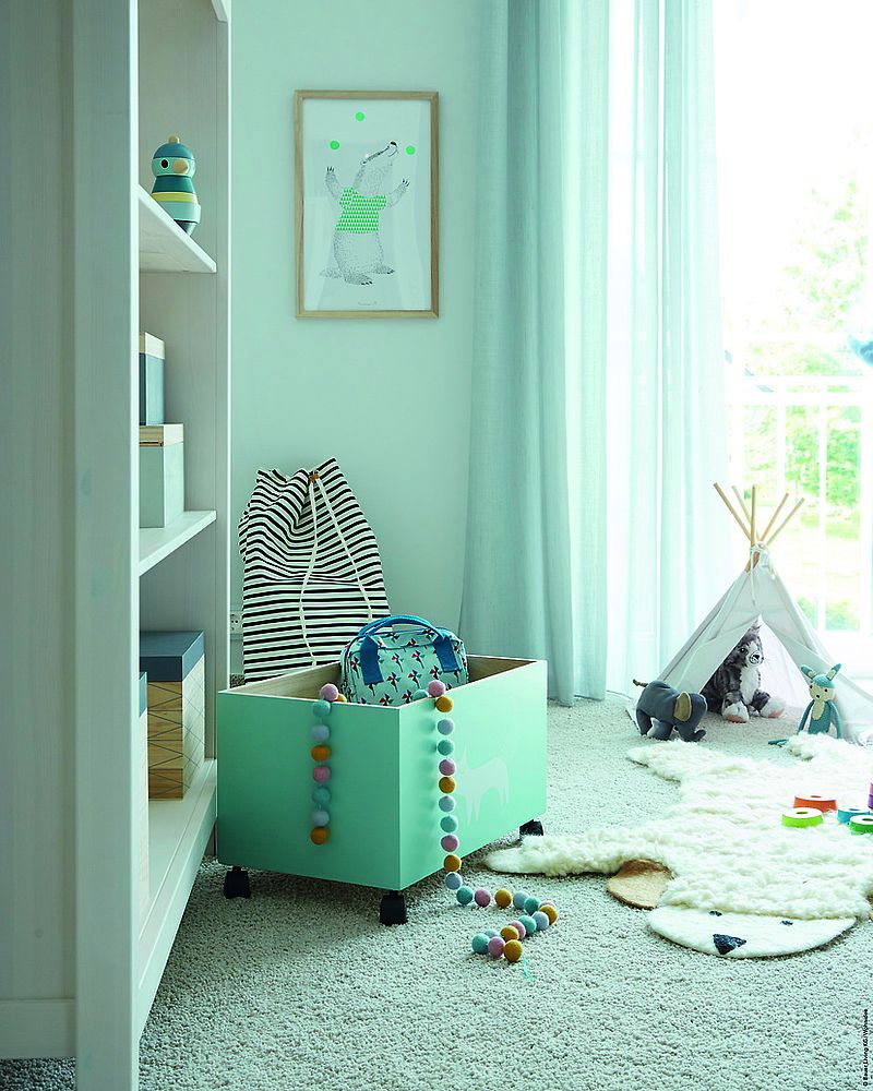 Farbenfreunde Nr. 10 Libellenblau Hellblaue Wandfarbe im Kinderzimmer